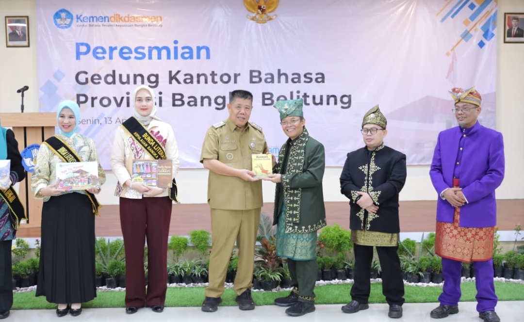 Gubernur Hidayat Arsani Resmikan Gedung Kantor Bahasa Babel, Jadi Momentum Kolaborasi Literasi