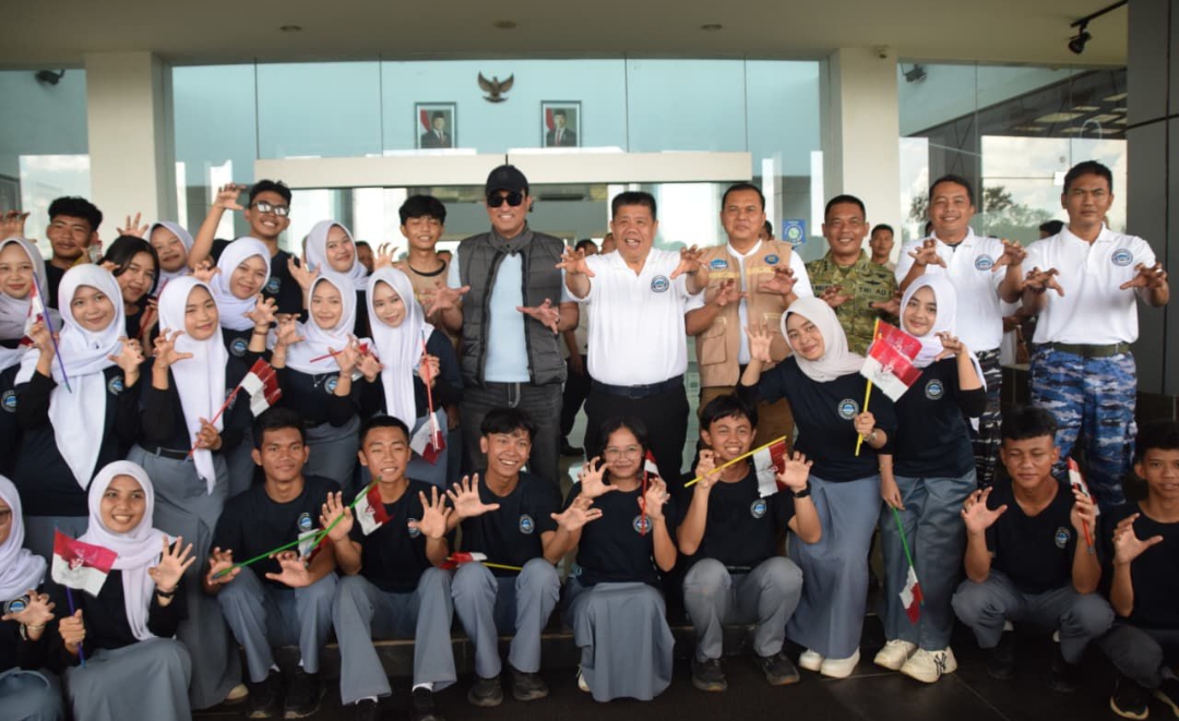 Gubernur Hidayat Arsani Antar Langsung Kepulangan Kepala BNN ke Jakarta