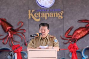 Gubernur Hidayat Arsani Resmikan Lempah & Seafood Ketapang