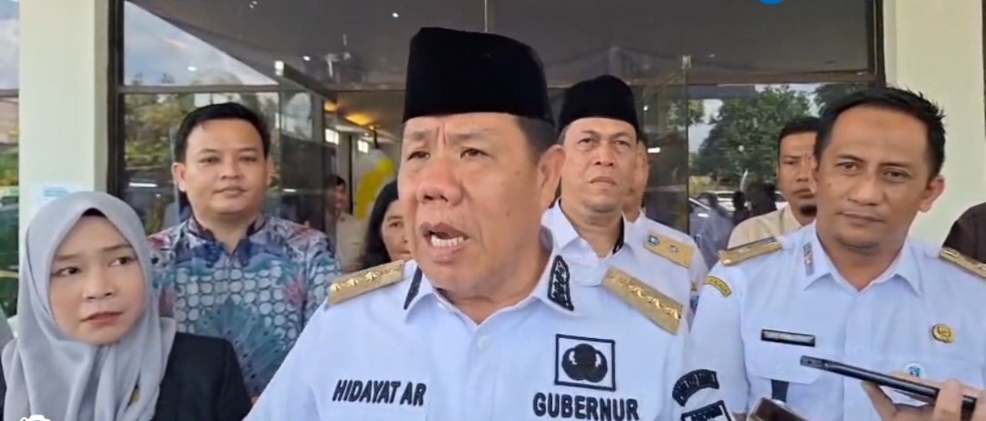 KADIS KUKM BABEL ARIE PRIMAJAYA DAMPINGI GUBERNUR HIDAYAT ARSANI LAUNCHING PROGRAM Z-PRENEUR VOL. 1 BAZNAS