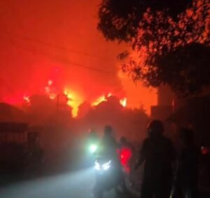 Gubernur Babel Hidayat Arsani Instruksikan Bantuan kebakaran di Basel